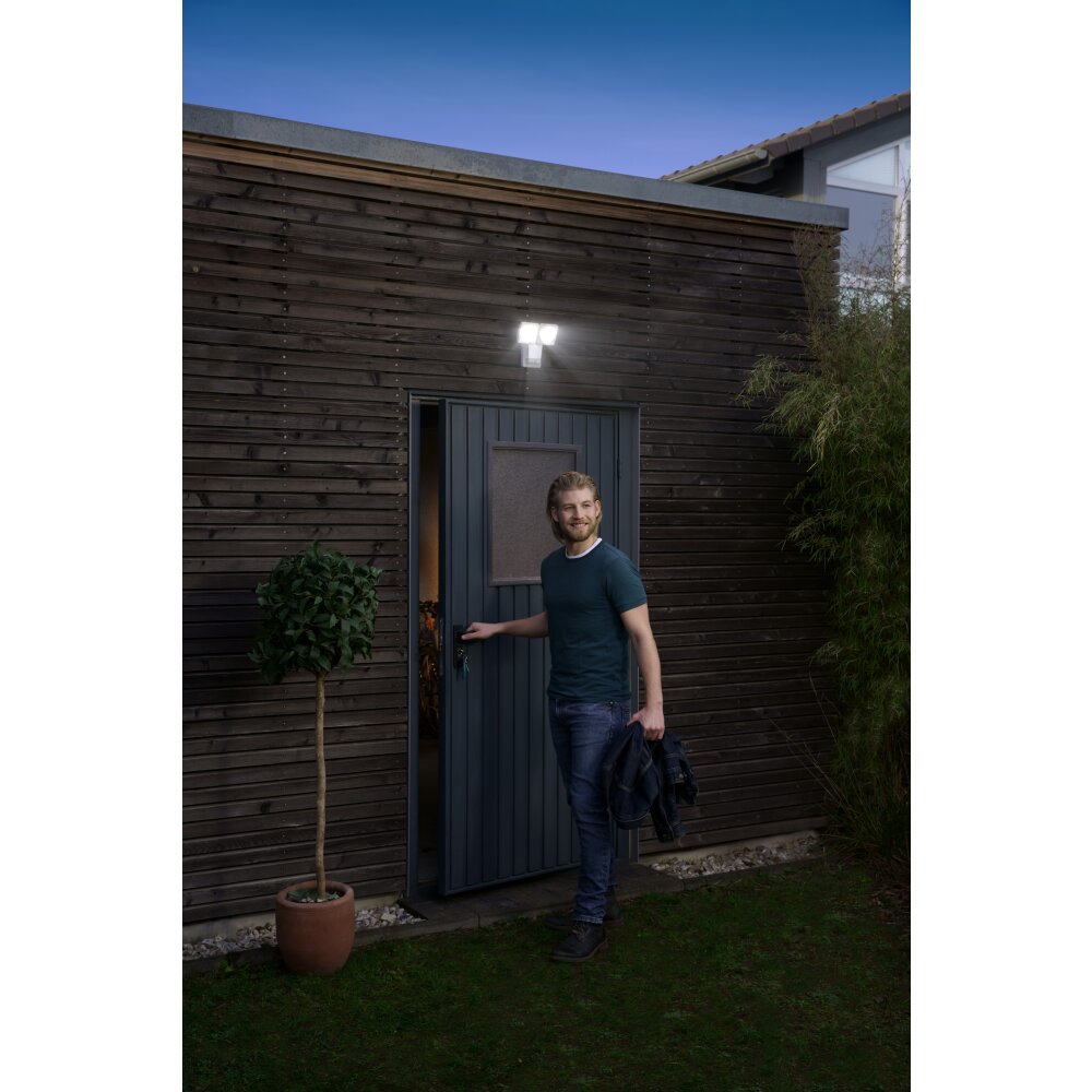 Spot de jardin LEDVANCE ENDURA® Blanc, 1 lumière, Détecteur de mouvement main product photo