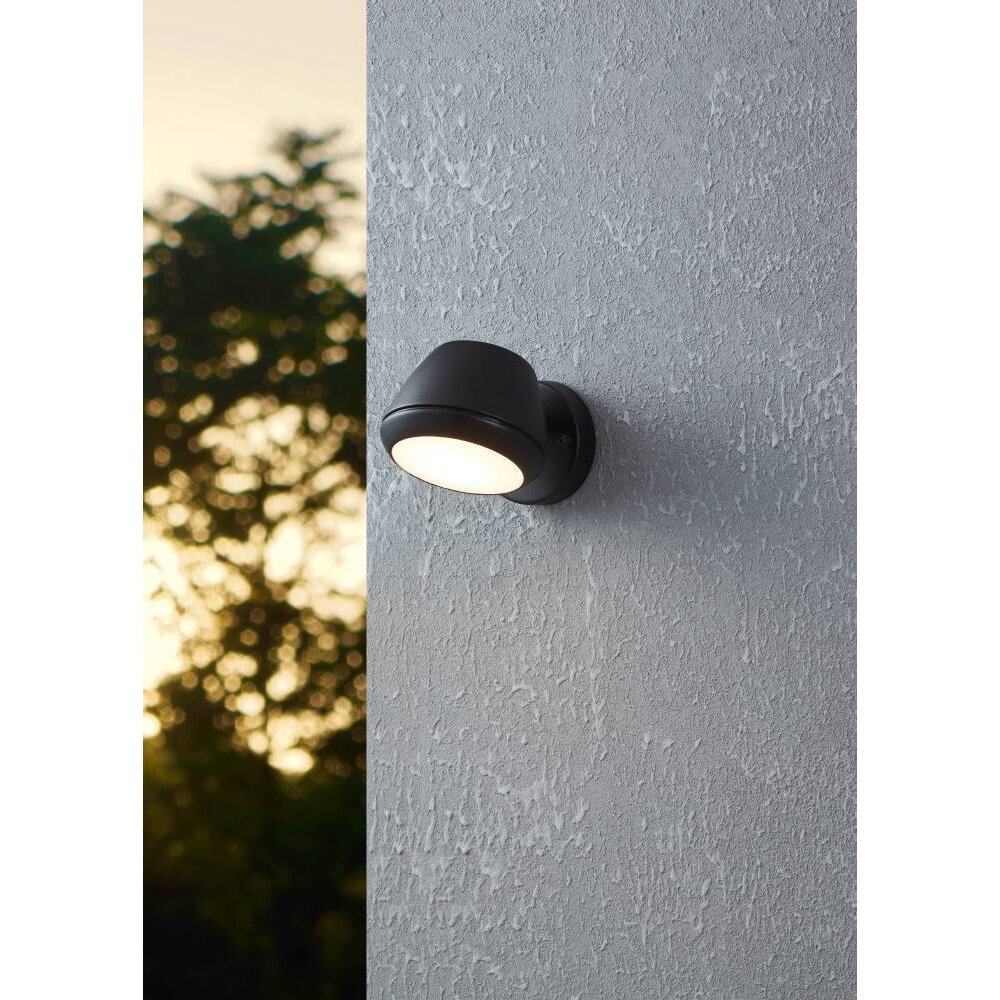 Applique murale d'extérieur Eglo NIVAROLO LED Noir, 1 lumière main product photo