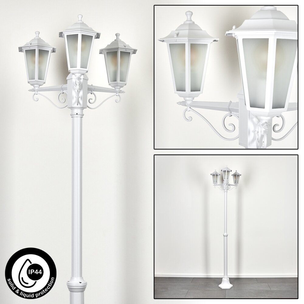 Réverbère Loria Blanc, 3 lumières main product photo