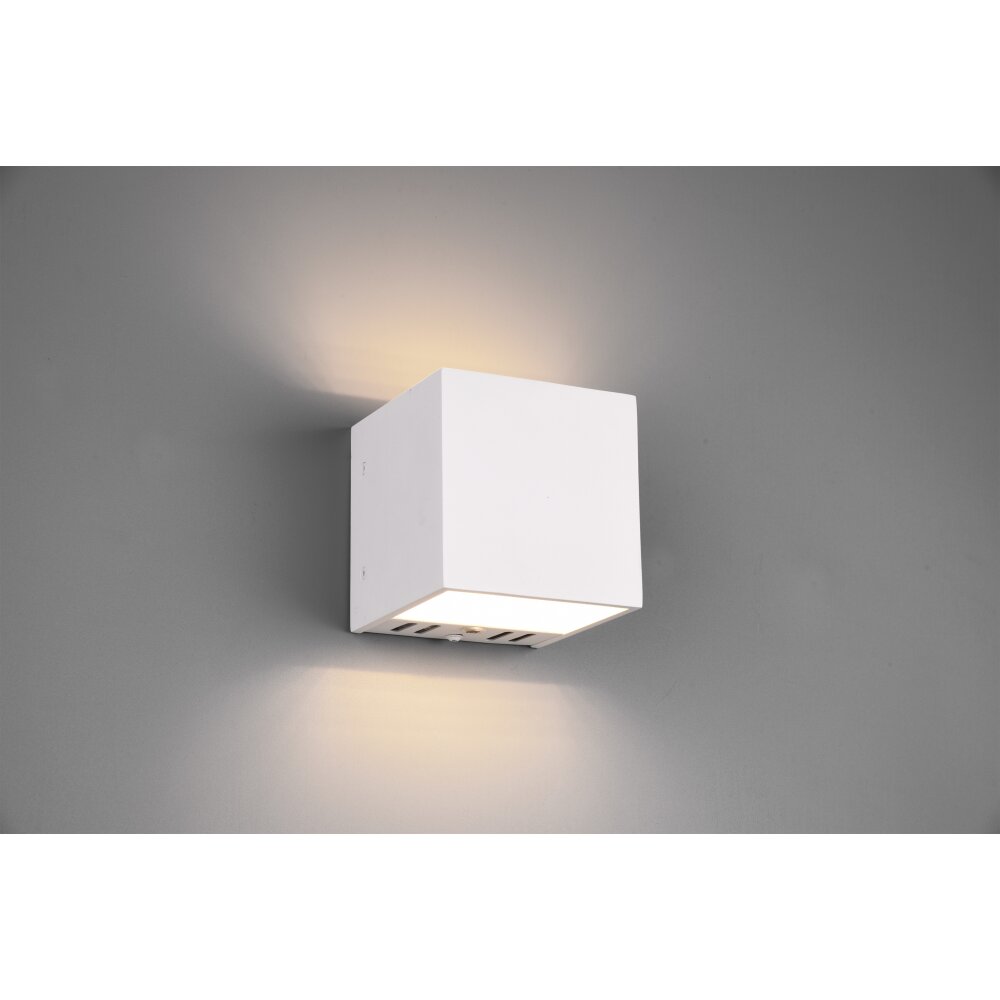Applique murale Trio Figo LED Blanc, 1 lumière, Télécommandes, Changeur de couleurs main product photo